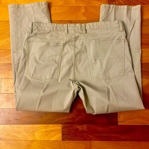 Chaps straight fit straight fit khaki pants. Size 38/30.